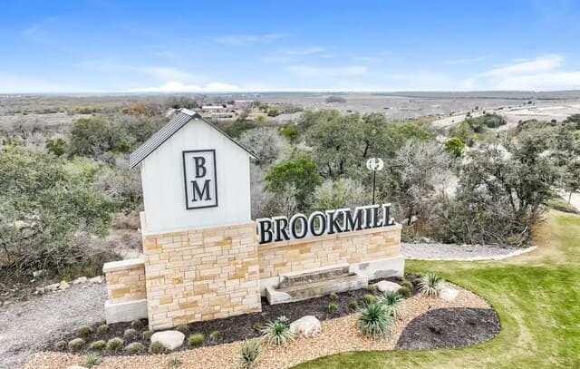 4-bedroom rental at 3217 Roslyn Grist in San Antonio TX