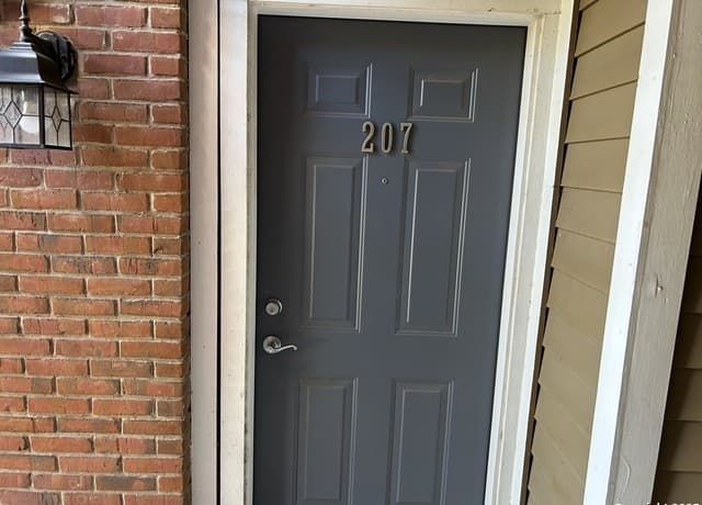 1-bedroom rental at 13130 Blanco Rd Unit APT 207 in San Antonio TX