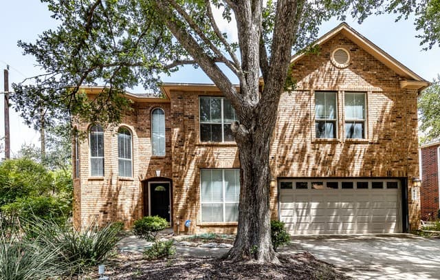 3-bedroom rental at 417 Sunrise Canyon Dr in Universal City TX