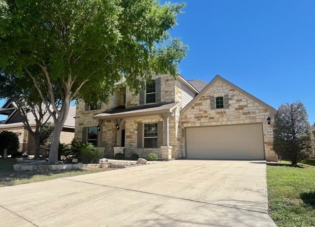 5-bedroom rental at 8630 Sierra Sky in San Antonio TX