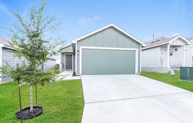 3-bedroom rental at 8027 Nube Medina in San Antonio TX