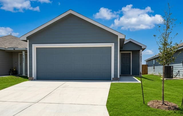 3-bedroom rental at 7625 Aston Peak in San Antonio TX
