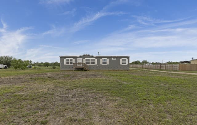 3-bedroom rental at 240 Pr 4653 in Hondo TX