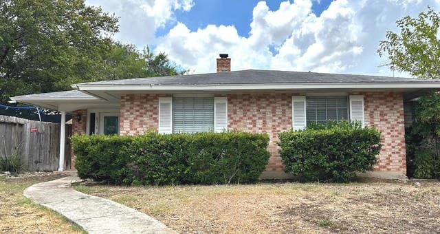 rental at 6216 Rue Marielyne St in Leon Valley TX