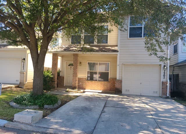 rental at 7207 Painter Way in San Antonio TX