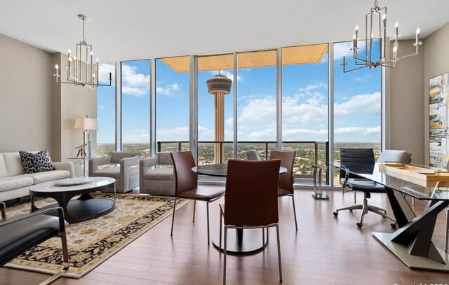 rental at 610 E Market St Unit 2915 in San Antonio TX