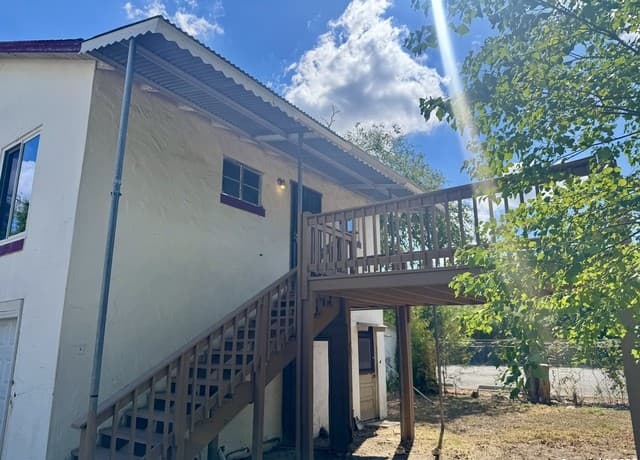 rental at 108 Robert E Lee Unit 2 in San Antonio TX