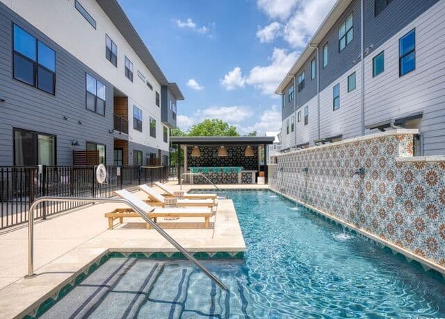 rental at 1208 N Academy Ave Unit 3201 in New Braunfels TX