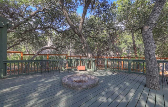rental at 1060 Somerset in Canyon Lake TX
