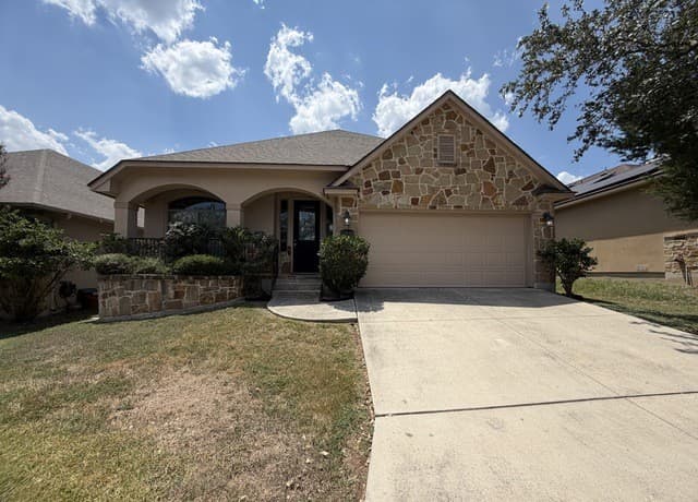rental at 27039 Trinity Bnd in San Antonio TX