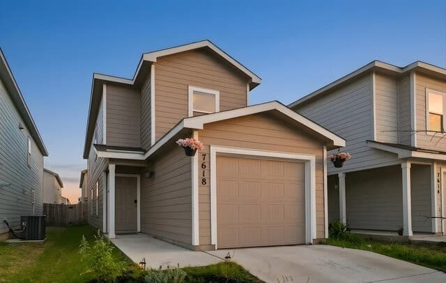 rental at 7618 Aston Cross in San Antonio TX