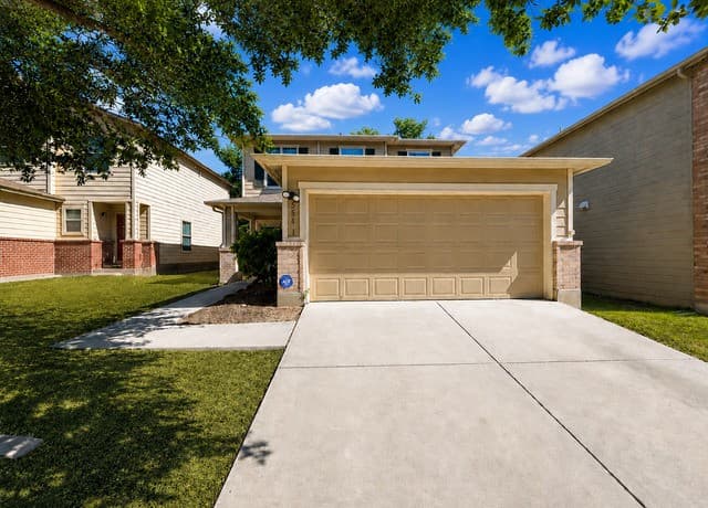 rental at 5514 Spring Walk in San Antonio TX