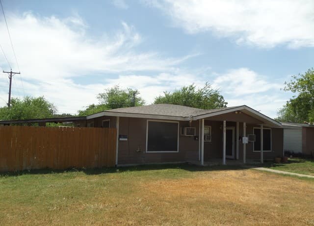 rental at 290 Harcourt Ave. Unit 2 in San Antonio TX