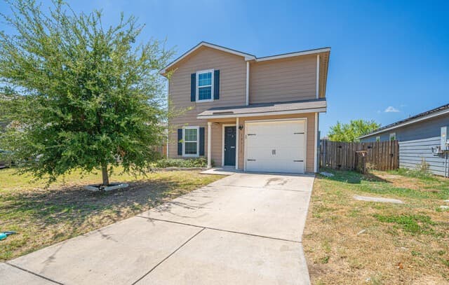 rental at 12310 Siragusa in San Antonio TX