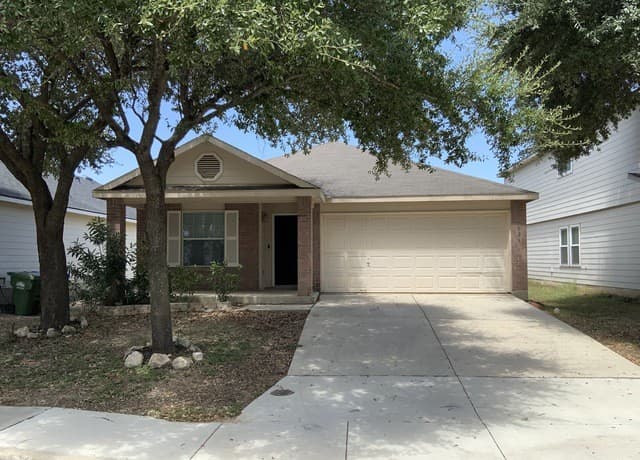 rental at 7923 Maple Leaf in San Antonio TX