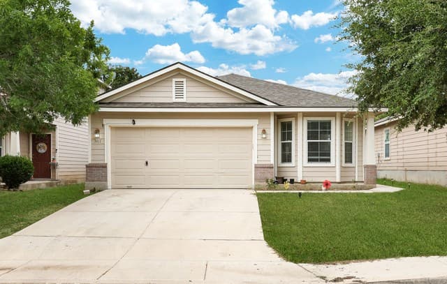 rental at 3411 Krie Highlands in San Antonio TX