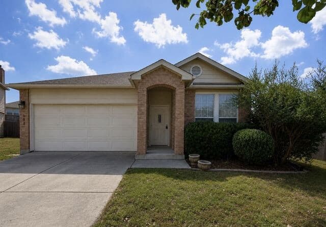rental at 3802 Mahogany Cove in San Antonio TX