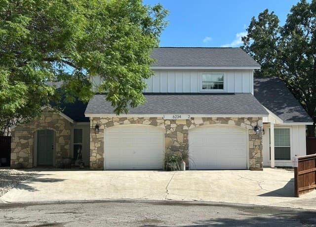 rental at 6234 Prince Charles Unit 1 in San Antonio TX