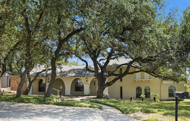 rental at 7430 Wild Eagle St in San Antonio TX