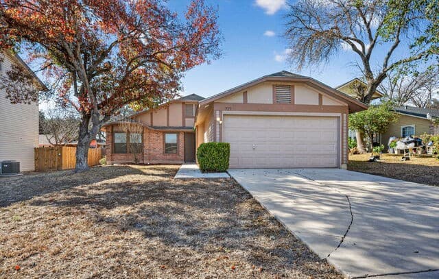 rental at 727 Cypressbrook Dr in San Antonio TX