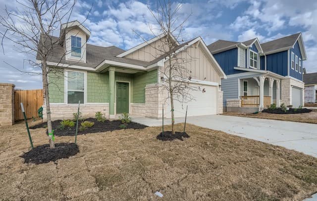 rental at 11107 Hilltop Barn in San Antonio TX