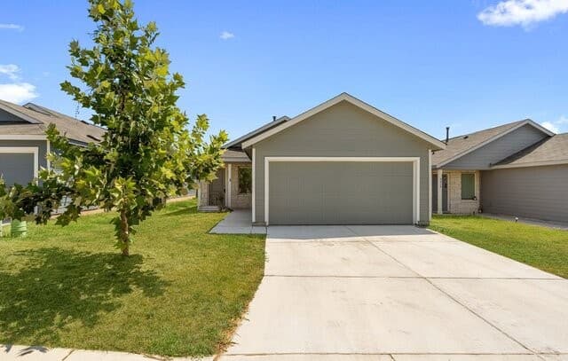 rental at 5214 Whirling Way in San Antonio TX