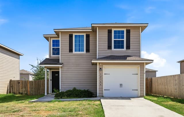 rental at 12366 Kirshner Way in San Antonio TX