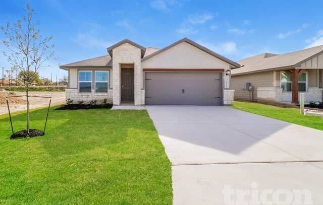 rental at 5519 Shasta Pl in St Hedwig TX
