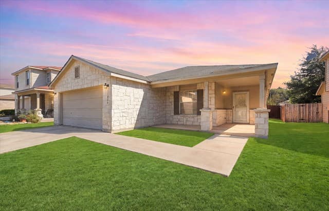 rental at 11826 Ranchwell Cv in San Antonio TX