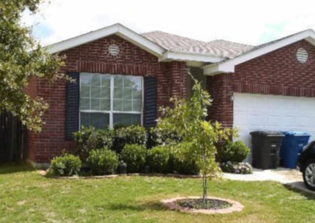 rental at 13726 Riverbank in Helotes TX