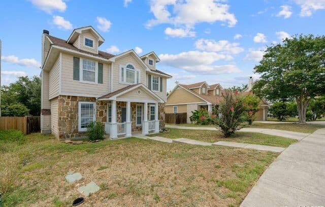 rental at 251 Red Hawk Rdg in San Antonio TX