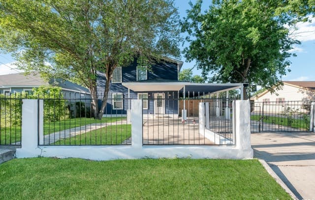 rental at 234 Spaatz St in San Antonio TX