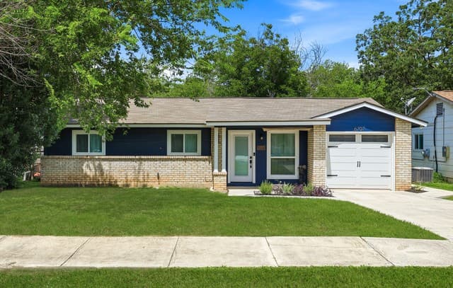 rental at 6707 Pear Tree in San Antonio TX