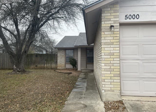 rental at 5000 Sommerdale in San Antonio TX