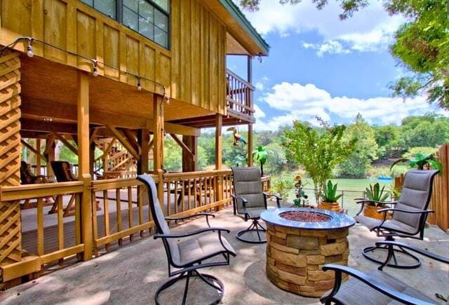 rental at 6804 River Rd in New Braunfels TX