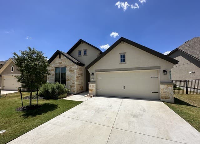rental at 126 La Cima in Boerne TX