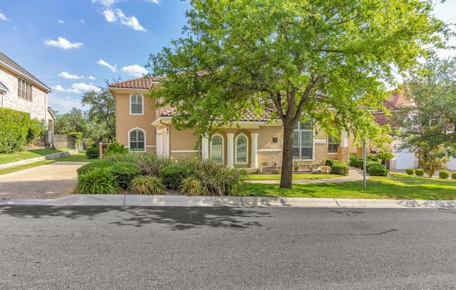 rental at 7210 Hovingham in San Antonio TX