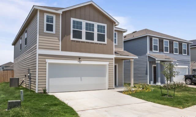 5-bedroom rental at 14677 Maple Terrace in San Antonio TX