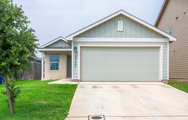 3-bedroom rental at 10723 Giacconi Dr in Converse TX