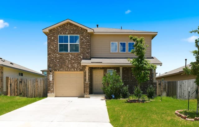 4-bedroom rental at 6814 Rondo Measure in San Antonio TX