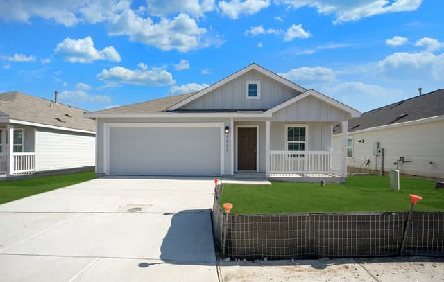 3-bedroom rental at 5510 Basil Chase in St Hedwig TX