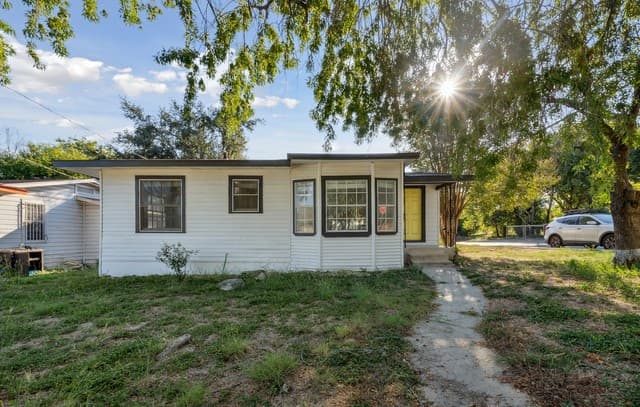 4-bedroom rental at 843 Zachry Dr in San Antonio TX