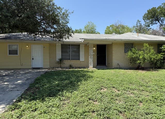 3-bedroom rental at 4907 Seabreeze Dr in San Antonio TX