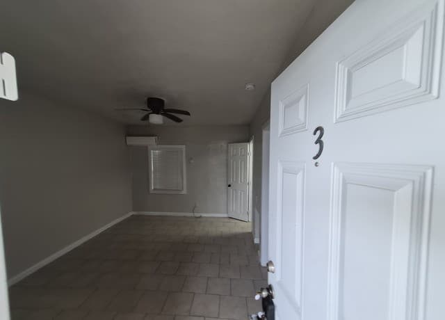 1-bedroom rental at 115 Caldwell St Unit 3 in San Antonio TX