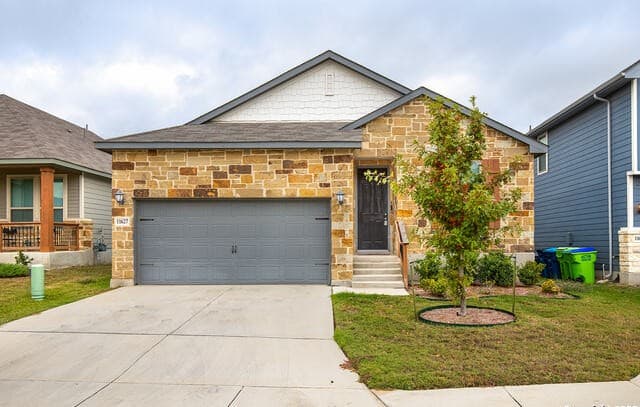 4-bedroom rental at 11627 Troubadour Trail in San Antonio TX
