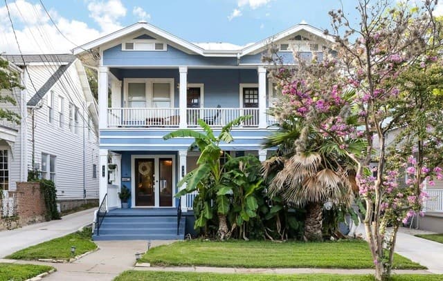 3-bedroom rental at 141 E Woodlawn Ave Unit 1 in San Antonio TX
