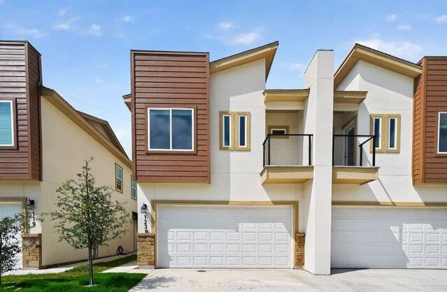 3-bedroom rental at 127 Avenue Ventana in San Antonio TX
