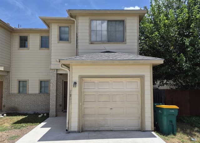 3-bedroom rental at 7206 Colina Way in Converse TX