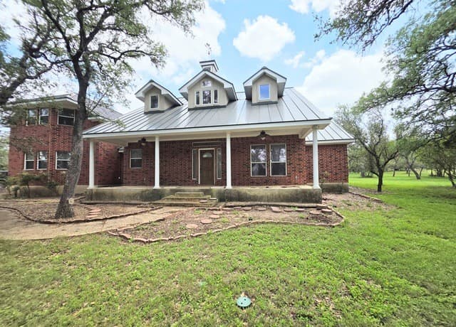 3-bedroom rental at 424 Lantana Mesa in Spring Branch TX