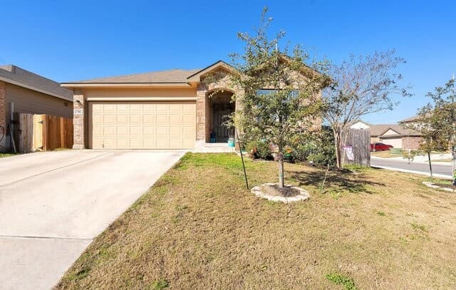 4-bedroom rental at 1703 Aspen Silver in San Antonio TX